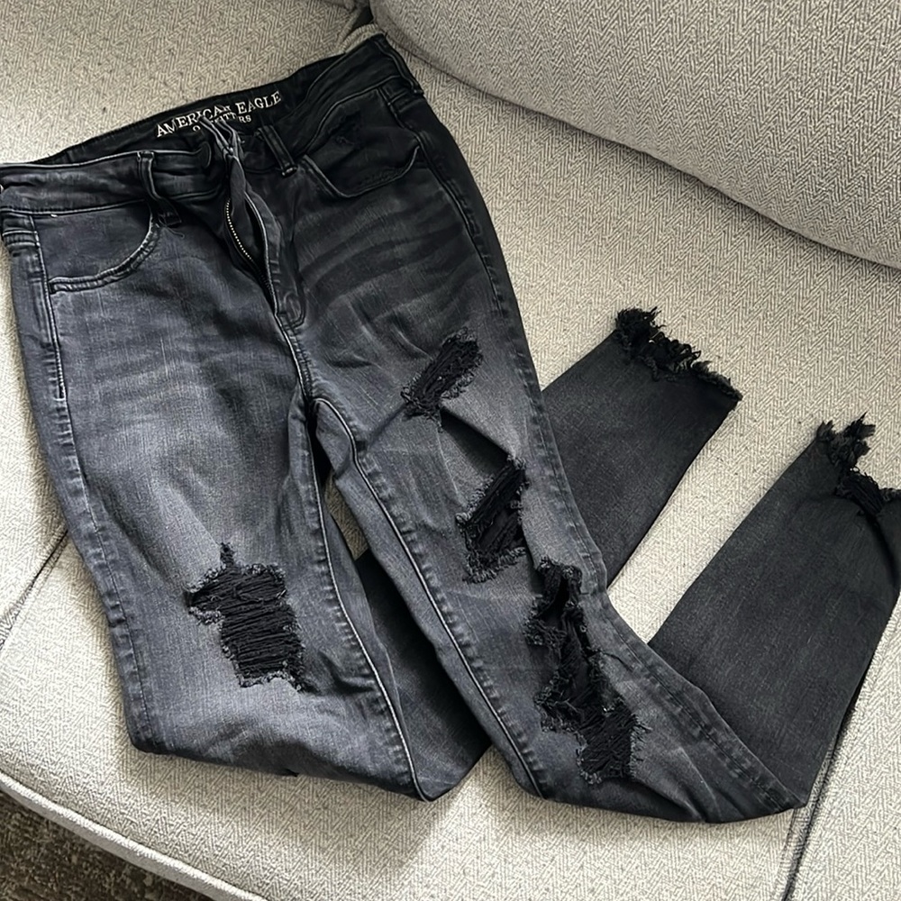 American Eagle Super Stretch X black destroyed frayed edge hem size 8 long #5b4